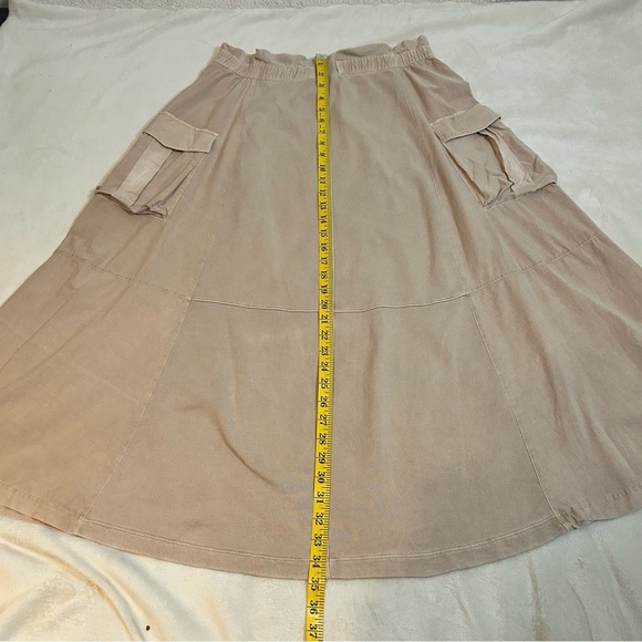NWOT Zara | Paperbag waist Maxi Skirt with ultilty pockets |Beige | Size L - Picture 5 of 8